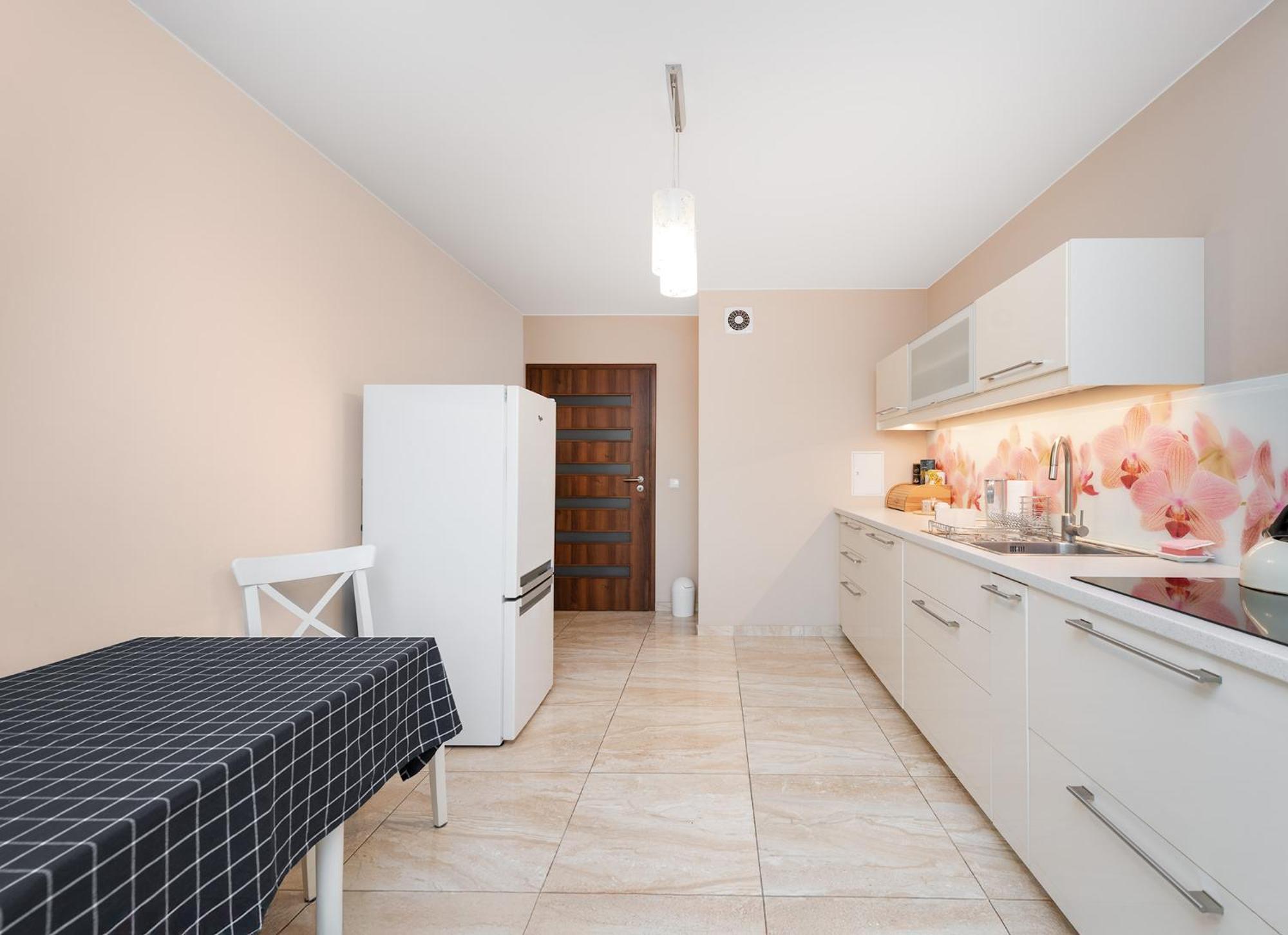 Cozy Corner: Apartment With Wifi And Private Balcony วรอตซวาฟ ภายนอก รูปภาพ